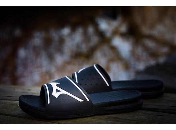 Relax Slide 2 Svart/Vit XL Sömlösa slippers för komfort 