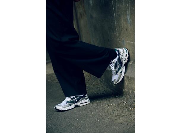 Wave Rider 10 Hvit/Mørk Blå 8,5 Exklusiv sneaker 